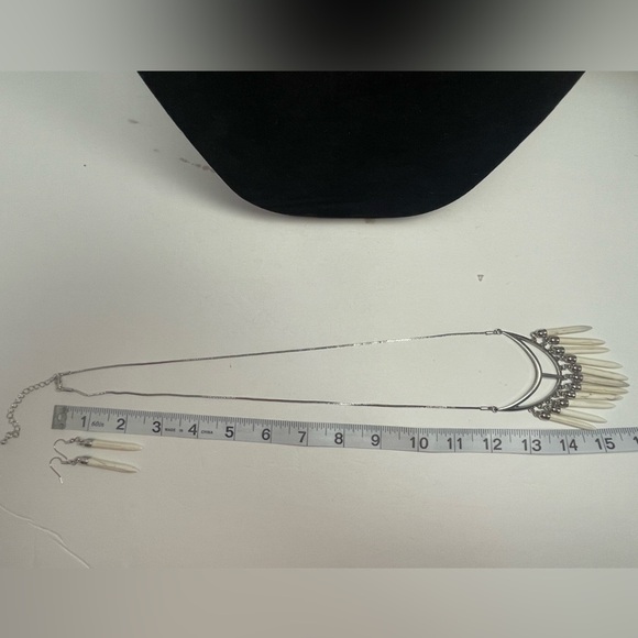 Stone Age A-Lister - white - Paparazzi necklace and matching Earrings - Picture 5 of 5